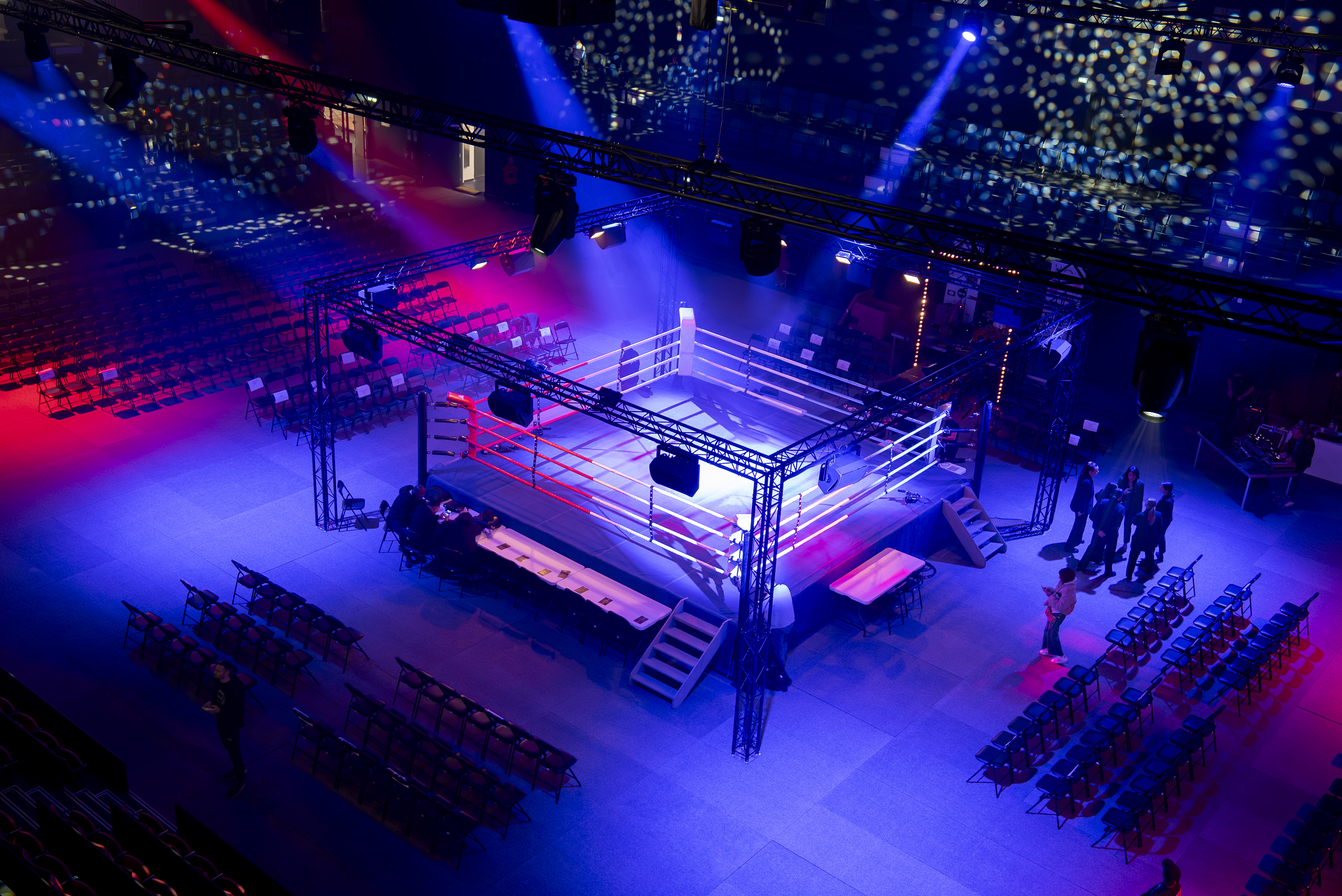 MX ÉVÉNEMENT sublime la Nuit de Boxe “MASSIVE ATTACK” au Clichy Hall